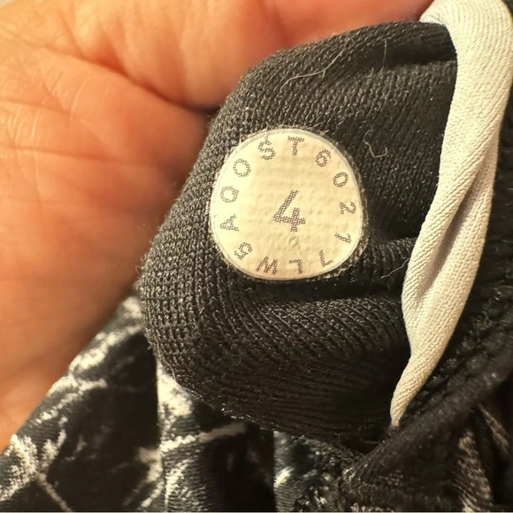 Lululemon Wunder Under Hi-Rise Tight Alouette Alpine White Black  Size 4 - Picture 10 of 10